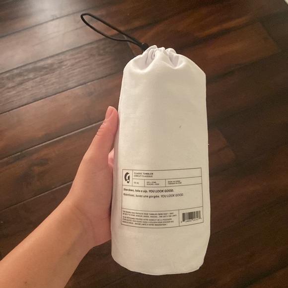 💕Glossier Tumbler💕  Limited Edition✨ - Picture 2 of 4